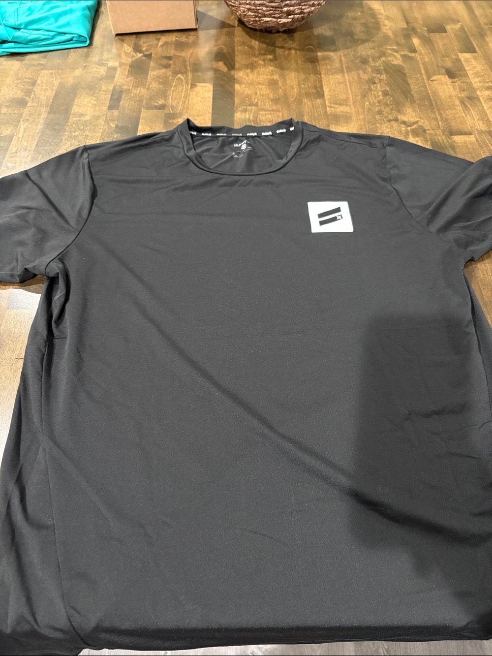 2 Hurley Men's Short Sleeve Tees - Black & Charcoal with Teal Logo - Picture 3 of 9